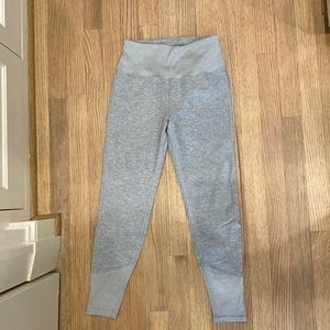 Alo yoga small leggings